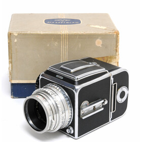 Hasselblad 1000F boxed w. RARE Zeiss-Opton 2.8/80mm Tessar, 1.800,00 €