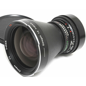 Hasselblad C 4/40mm Distagon T* Zeiss lens w. caps, 999,00 €